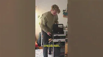 Unboxing the Mackie Showbox #busking