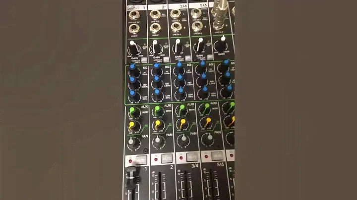 Mackie ProFX8v2 подхрипывает вход