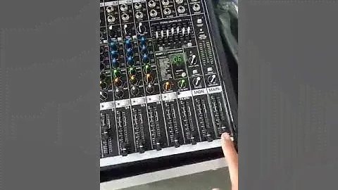 Test mixer Mackie Profx8 v2