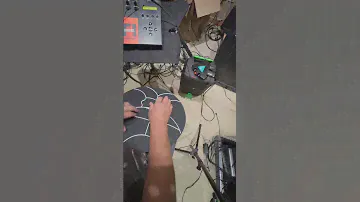 Alternate Mode Diti with the GigKAT GS and The Mackie Thump