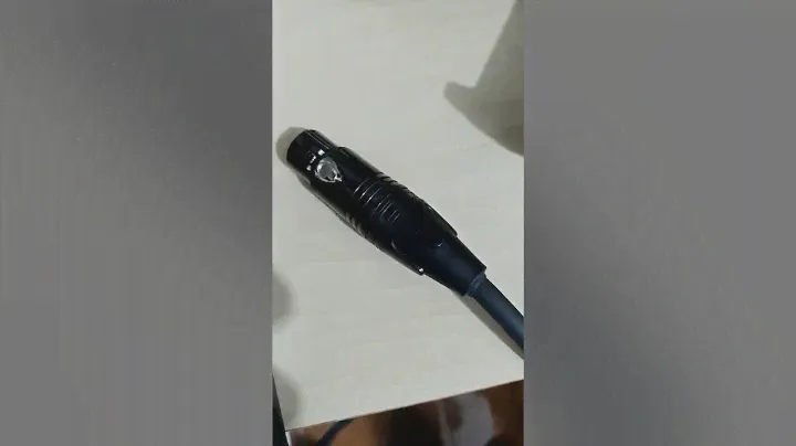 Conectores XLR clones u originales, privados con cajas directas Mackie mdb-1a